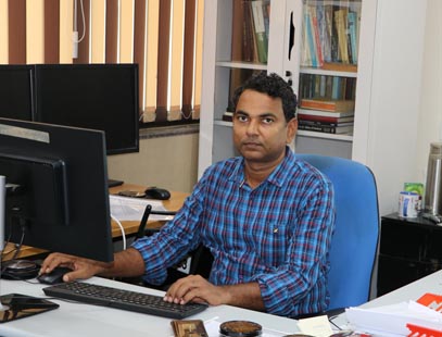 Dr Satish Kumar Sinha