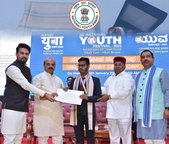 Heartiest Congratulations to Alok Kumar Chaudhary, M Tech Student, EV Technology, Energy Institute Bengaluru (a center of RGIPT) for winning the National Youth Award during 26th National Youth Festival 2023