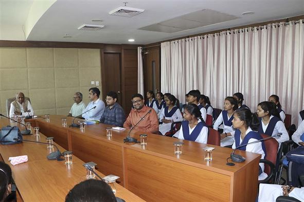 Visit of JNV students under DST Vigyan Jyoti Programme