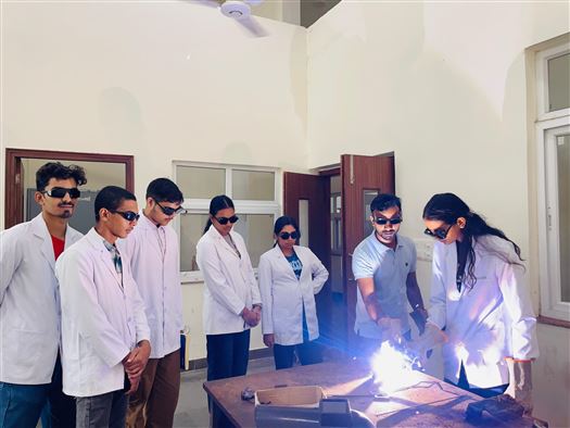 Hands-on Learning in Workshop