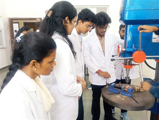 Hands-on Learning in Workshop
